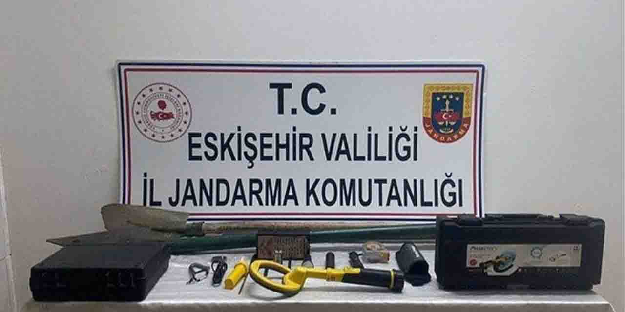 Eskişehir'de defineciler suçüstü yakalandı!