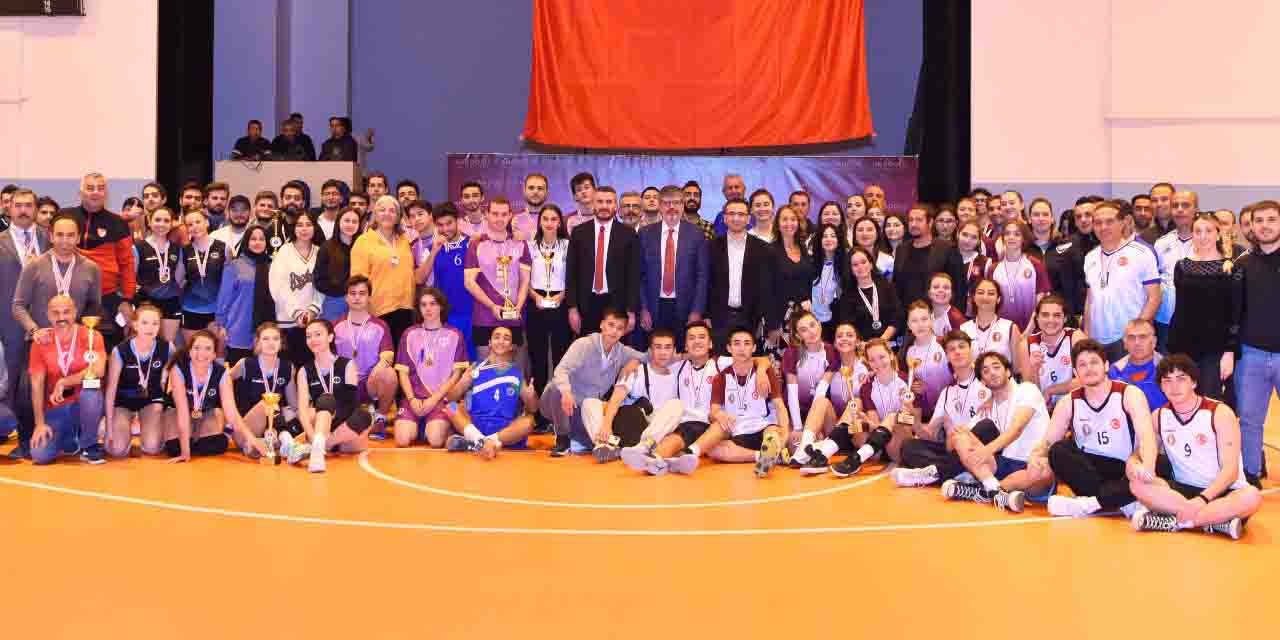 100. yıl turnuvasında şampiyonlar belli oldu