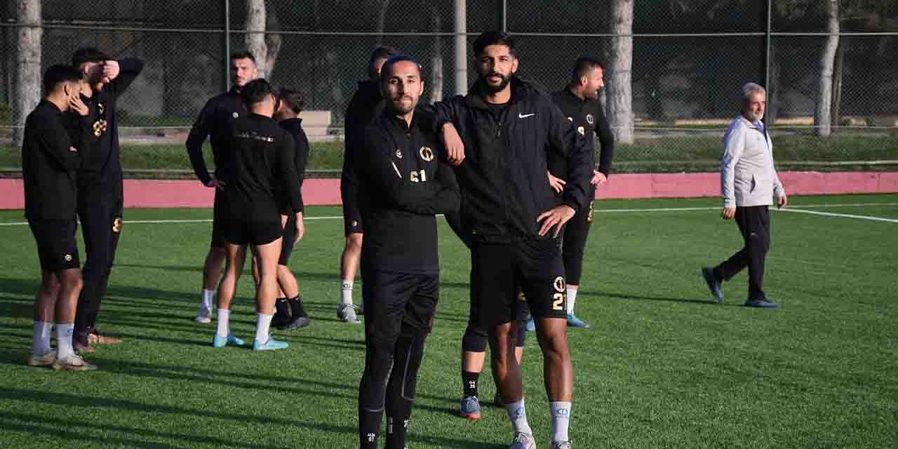 Anadolu Üniversitesi az atıp az gol yiyor