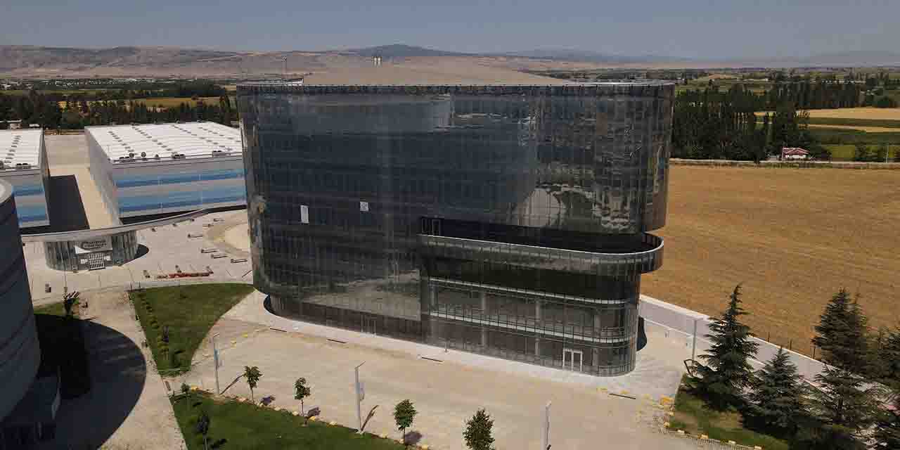 Eskişehir'de göz kamaştıran o bina tamamlanıyor