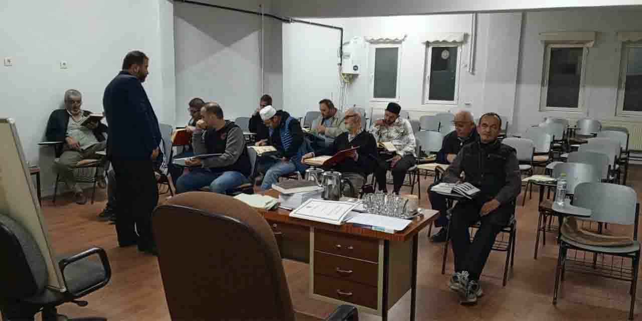 Eskişehir'de o camide  Kur’an-ı Kerim eğitimi veriliyor
