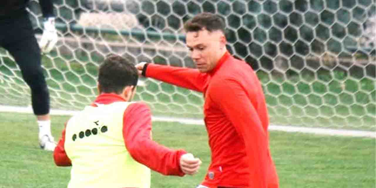 Eskişehirspor'da Erdin Üzer sahalara geri dönüyor