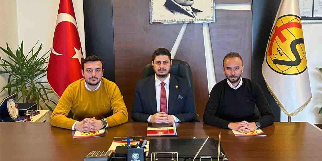 Eskişehirspor'da imzalar atıldı