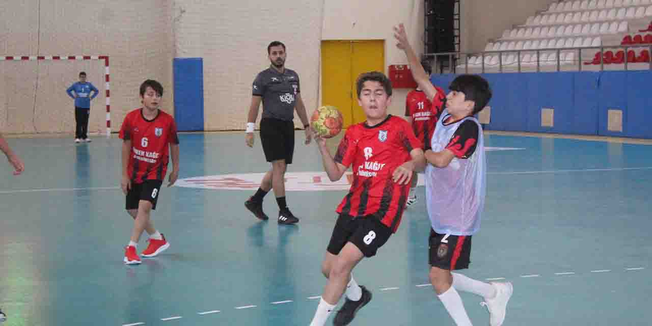 Bugün son yarı finalist belirlenecek