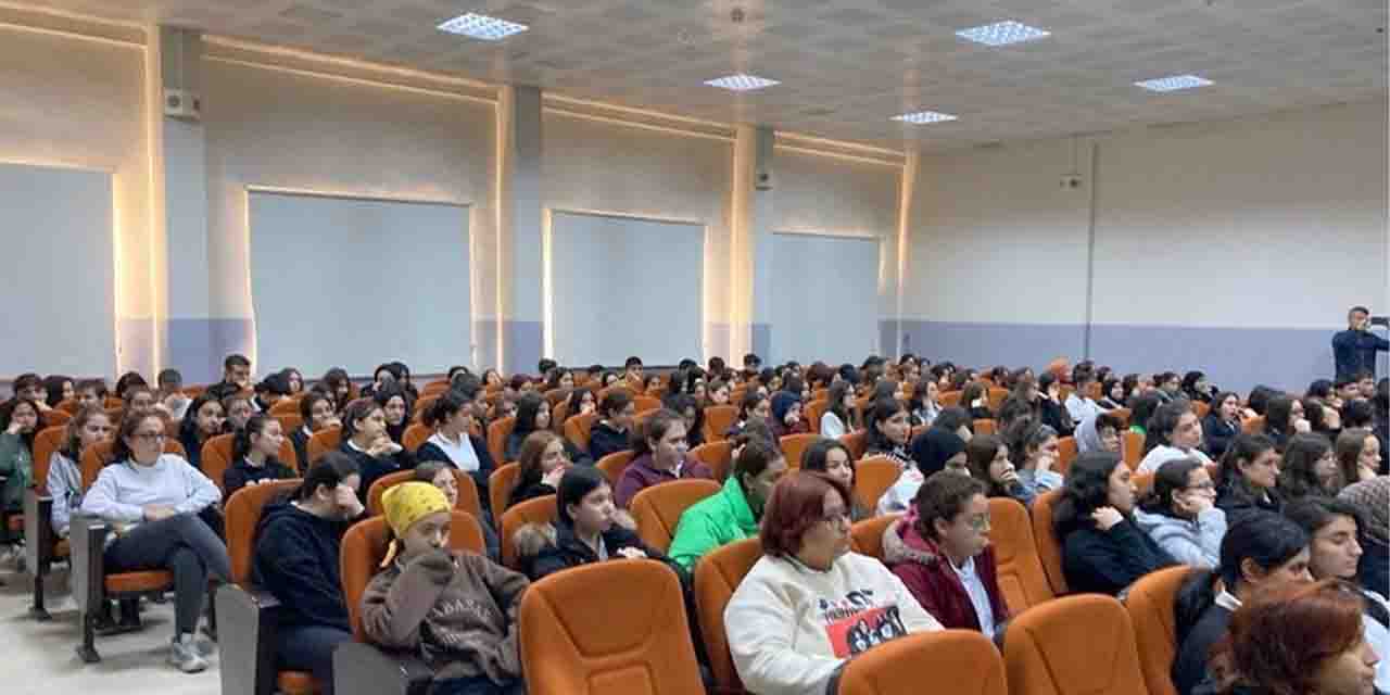 Eskişehir'de öğrencilere akıllı ilaç eğitimi