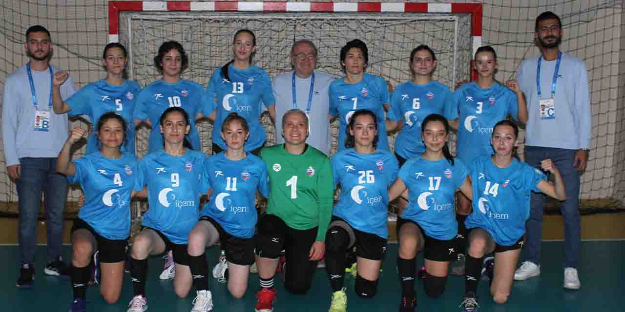 İlk peşindeler
