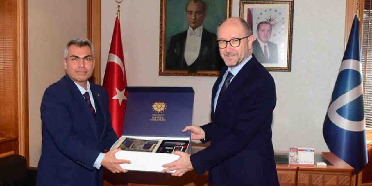 İletişim Başkanlığı Rektör Erdal’ı ziyaret etti