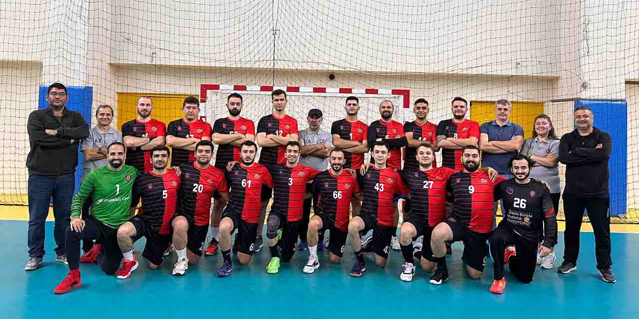 Eskişehir İşitme Engeliler SK devre arasına moralli girdi