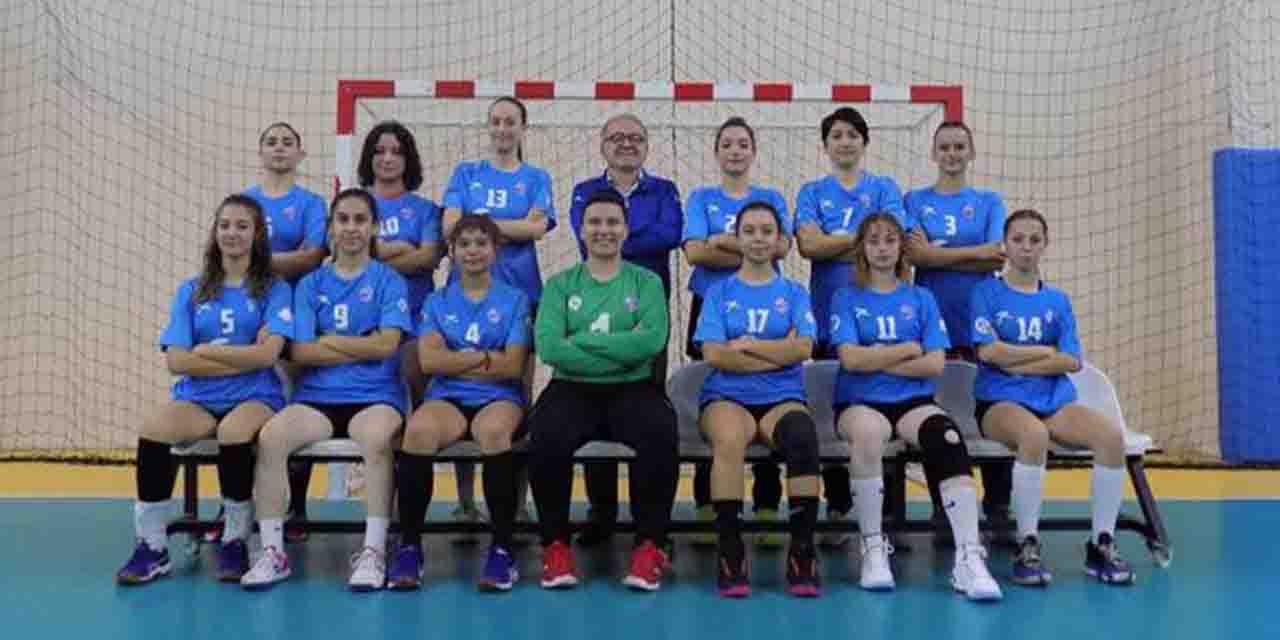 Eskişehir Hentbol SK lidere bileniyor