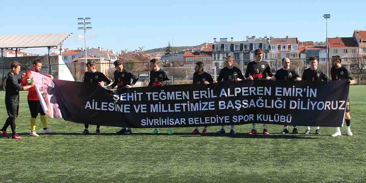 Sivrihisar Belediyespor şehit olan askerlerimizi andı