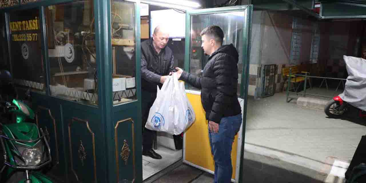 Odunpazarı Belediyesi yılbaşında emekçileri unutmadı!