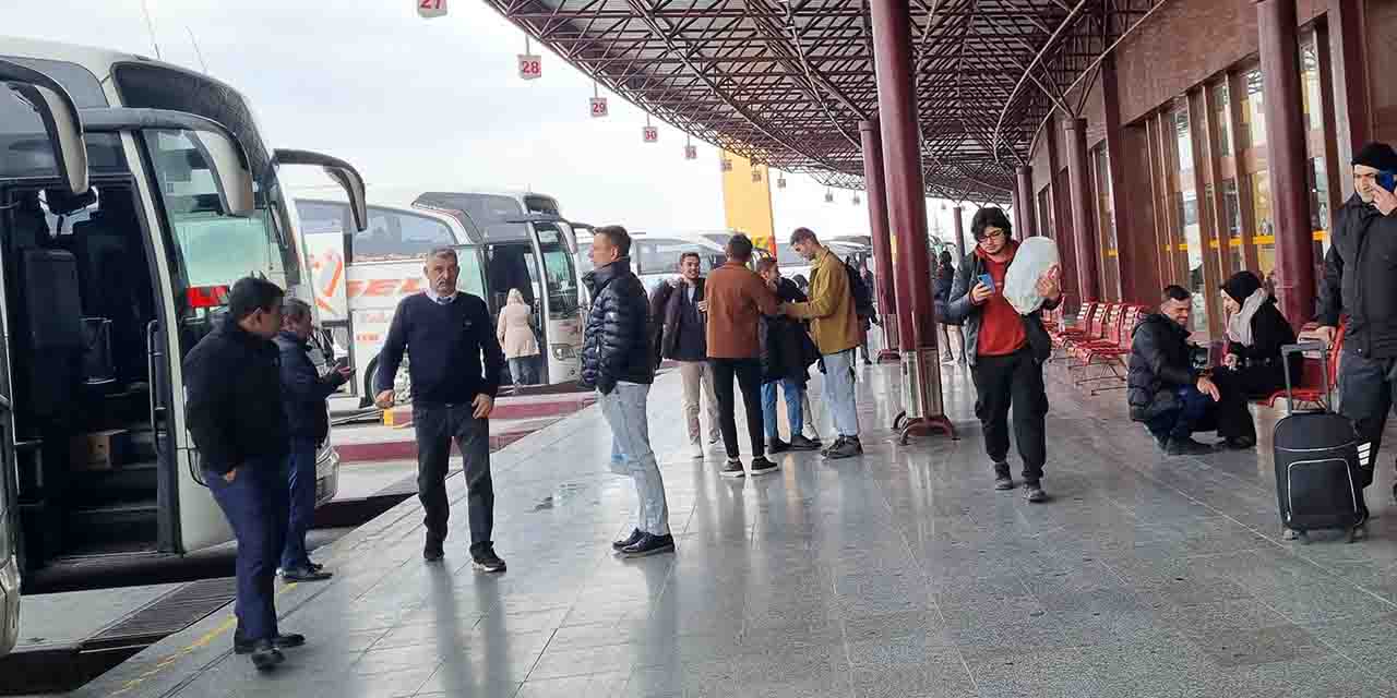 Şehirlerarası yolculuk beklenen yoğunluğa ulaşamadı