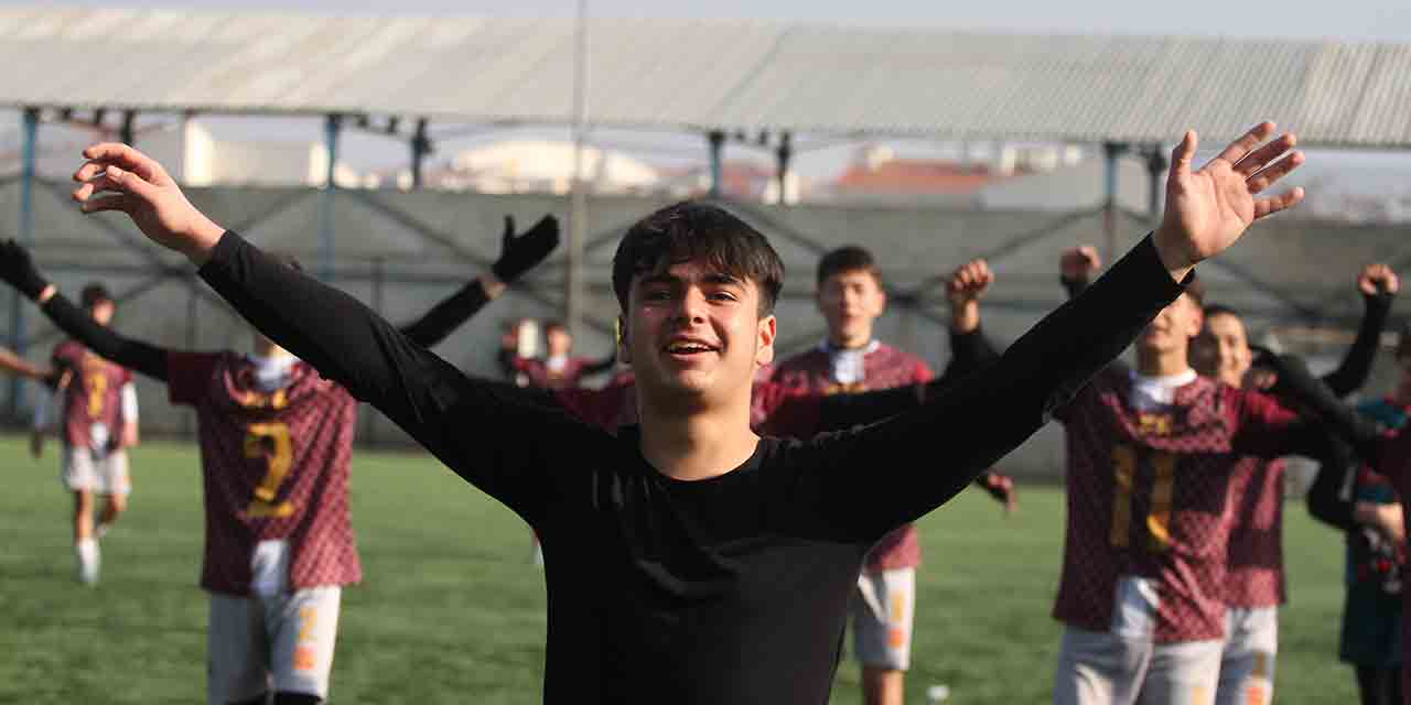 Anadolu Üniversitesi ve Elitspor'da şampiyonluk geri sayımı