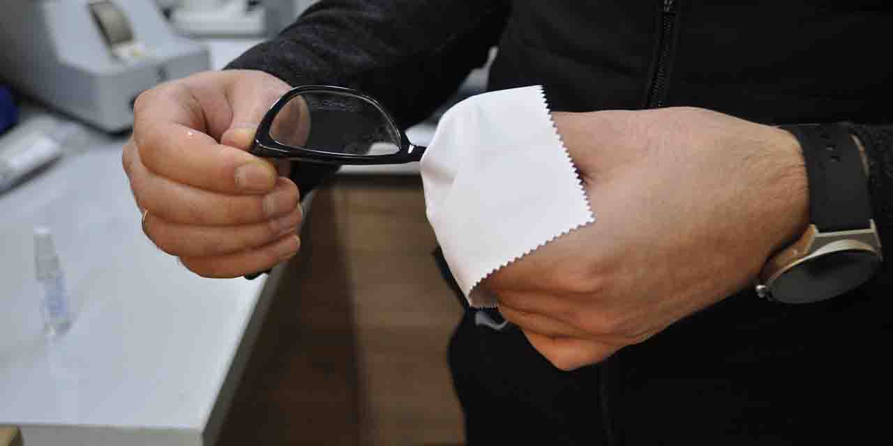 Soğuk havalarda buğulanan gözlüklere spreyli çözüm