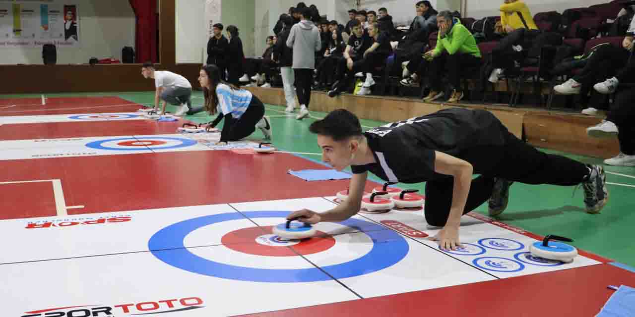 Okullar Arası Gençler'de curling turnuvası var