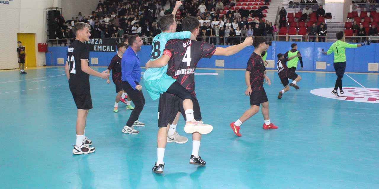Futsalda kupa günü