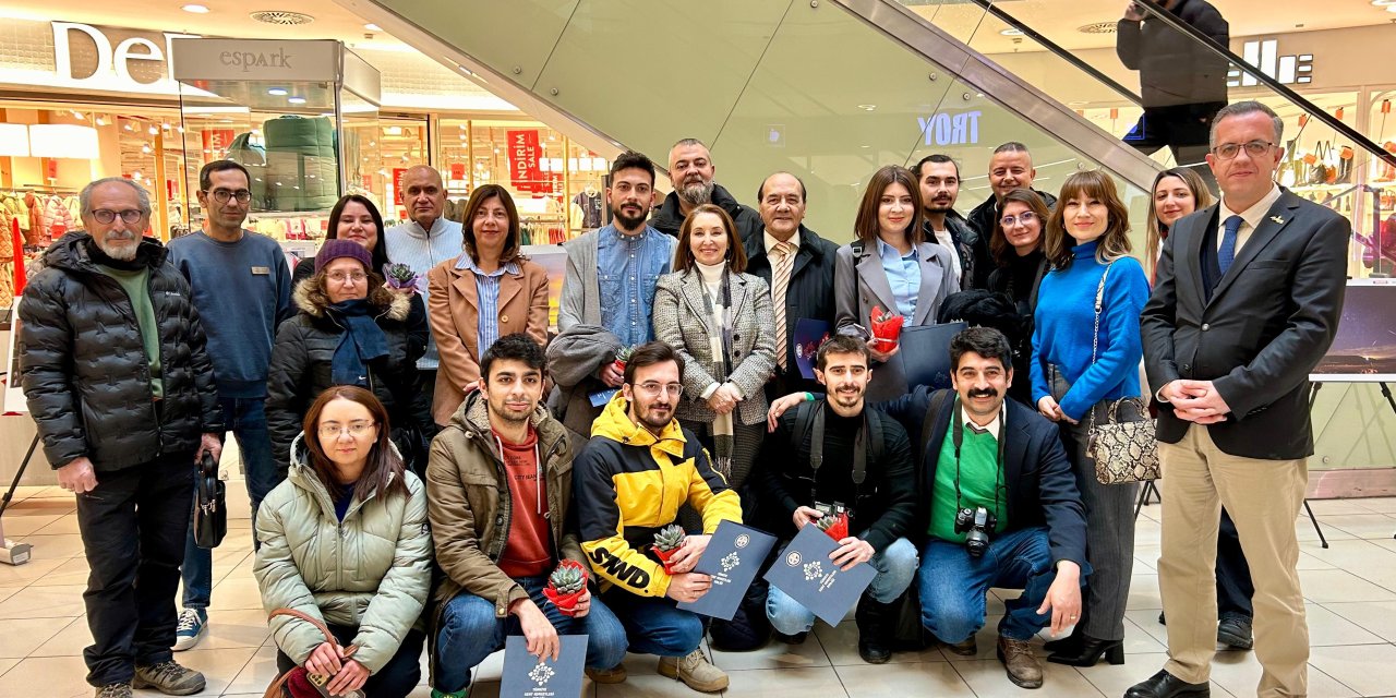 “Muhabir Gözüyle Eskişehir” sergisi ziyaretçilere açıldı