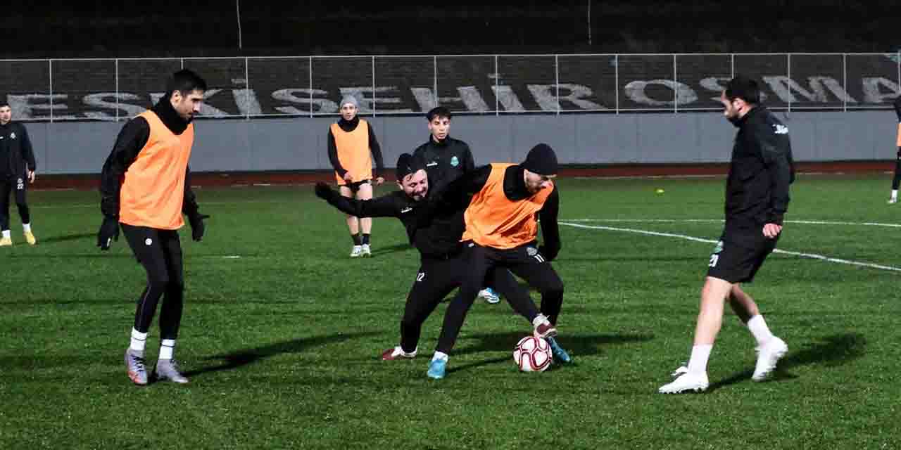 Beylikovaspor’da durmak yok!