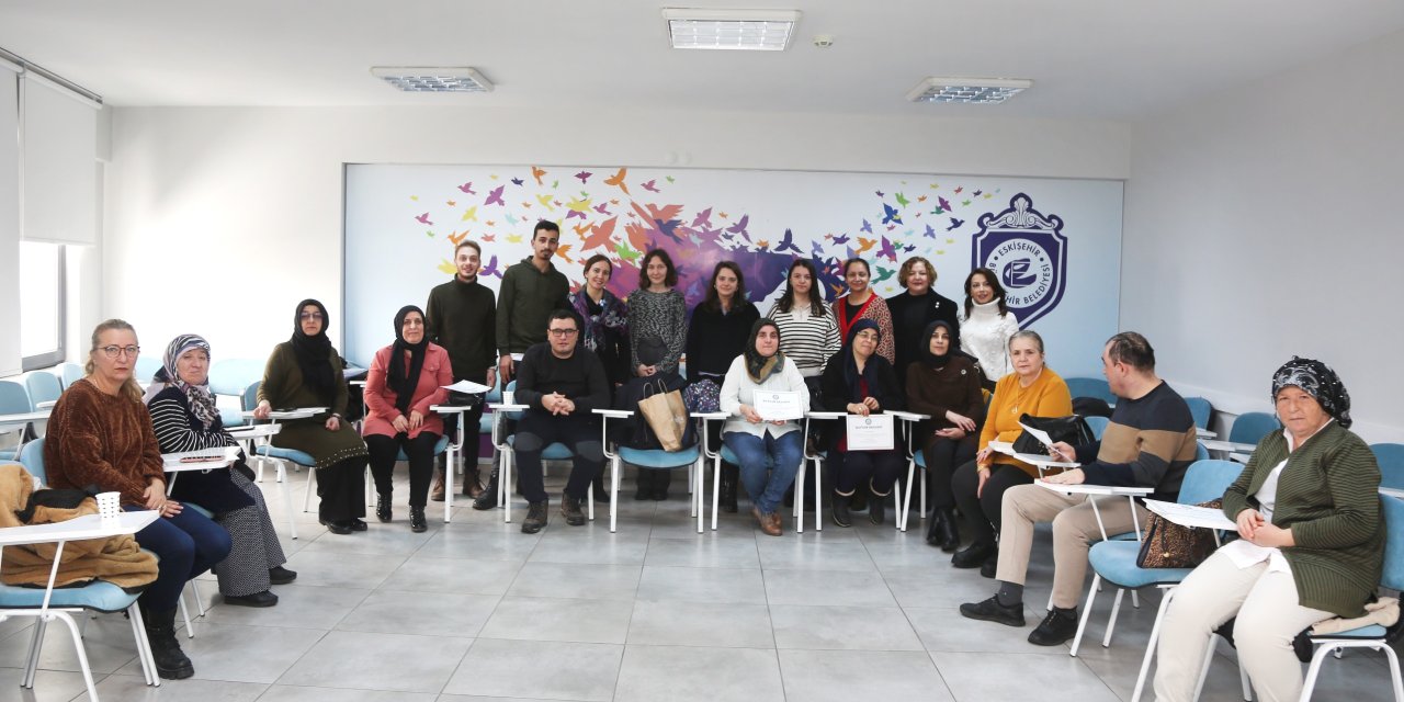 Mutluluk Atölyesi düzenlenen törenle tamamlandı