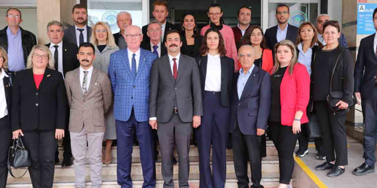 Yıllardır ‘’önseçim’’ denilirken şimdi önseçime karşı çıkılıyor