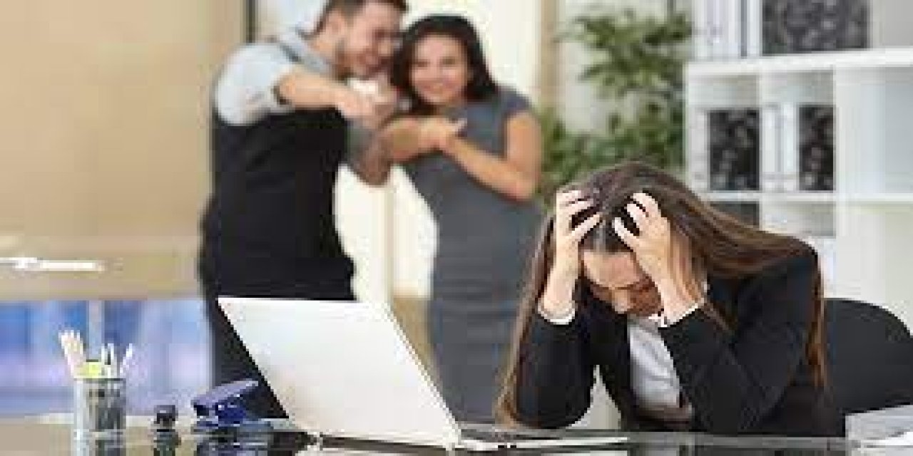 İşçiyi aşağılayan patron şimdi yandı