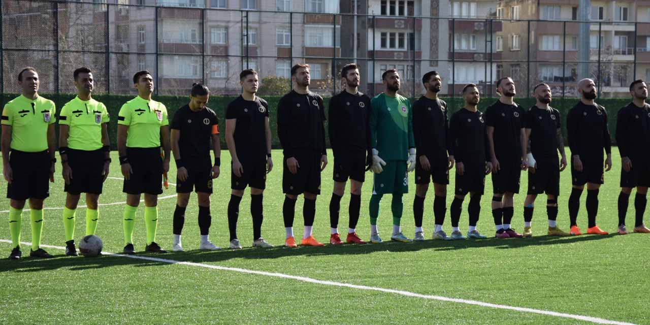 Anadolu Üniversitesi'ne yazık oldu