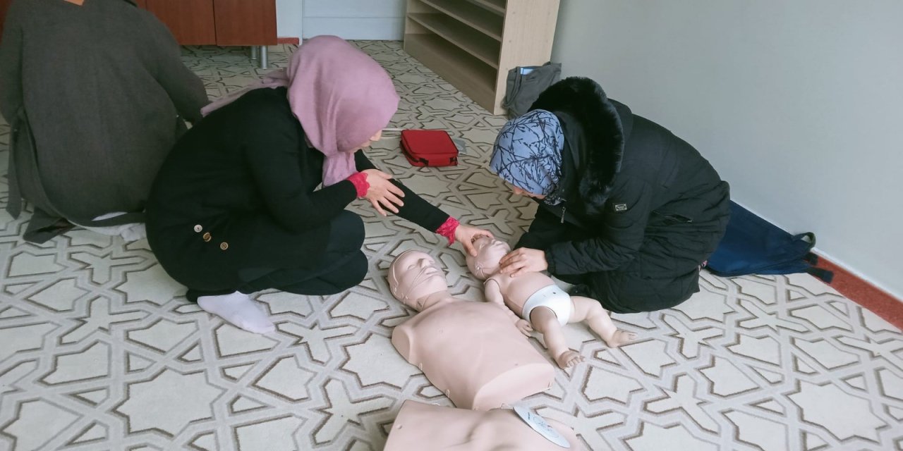 Eskişehir’de müftülük personellerine ilk yardım eğitimi
