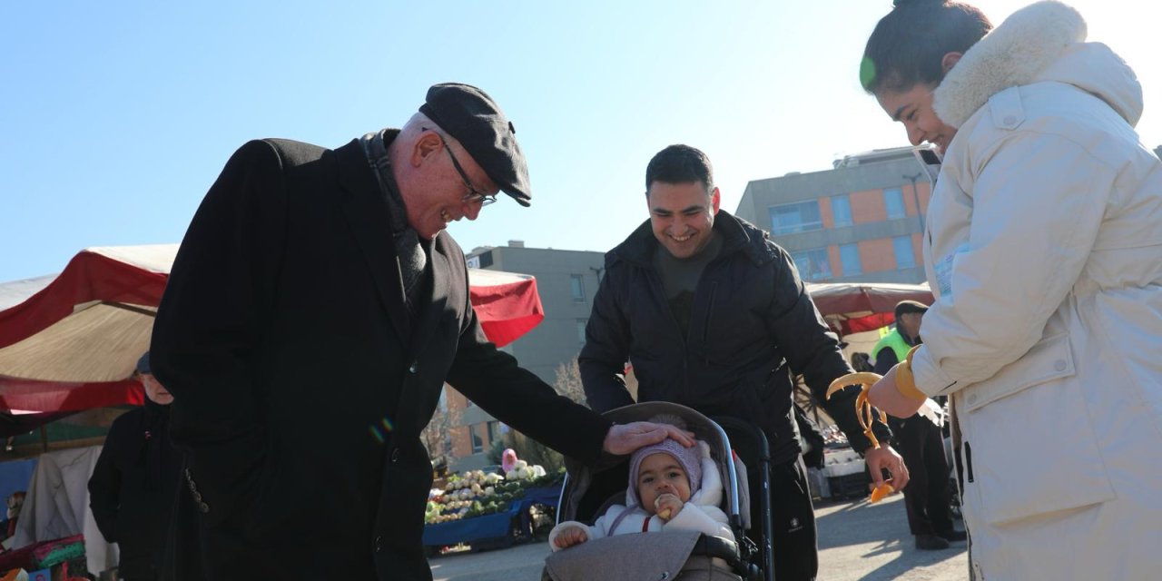 Kazım Kurt'tan Ihlamurkent’e pazar ziyareti