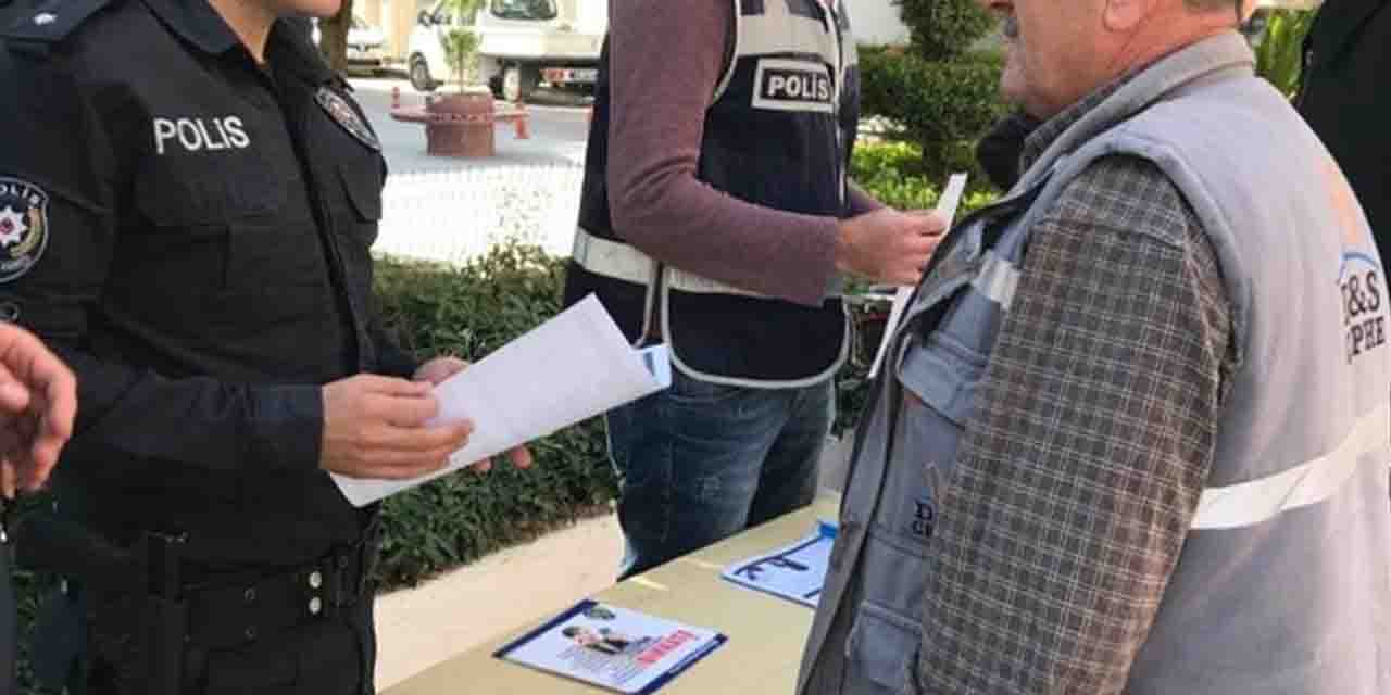 Eskişehir’de polis hırsızlık olaylarına karşı broşür dağıttı