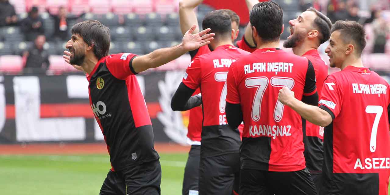 Ercan Kuruçay hat trick yaptı