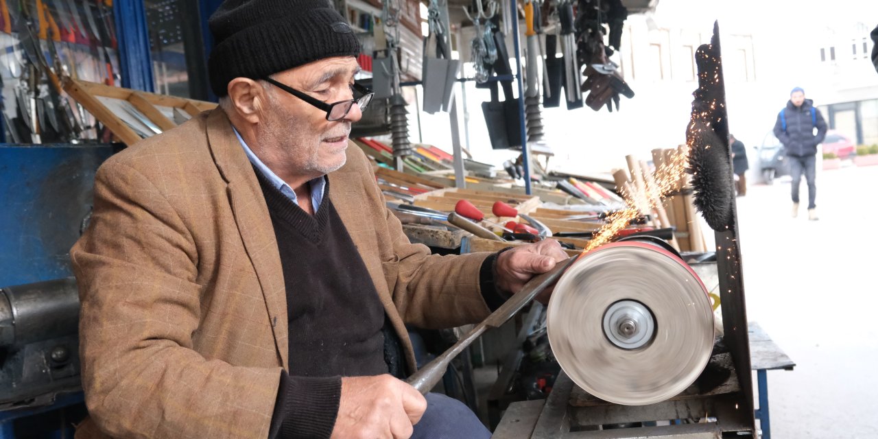 Hayalini kurduğu mesleği 40 yıldır yapıyor