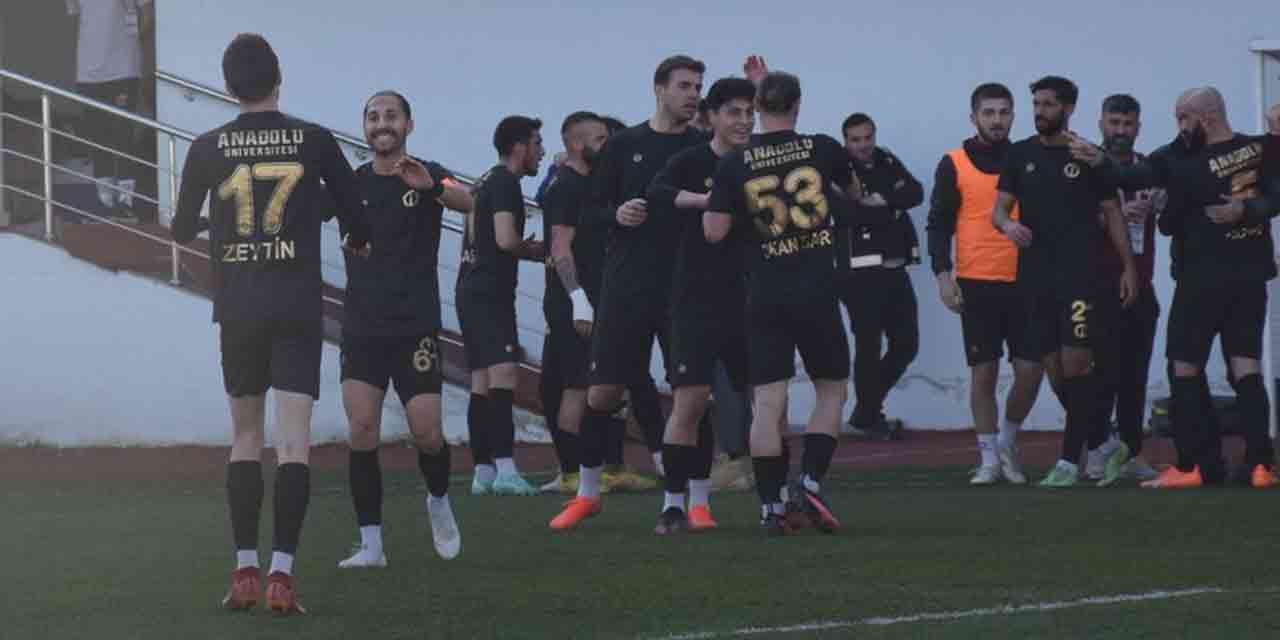 Anadolu Üniversitesi'nden deplasmanda 3 gol