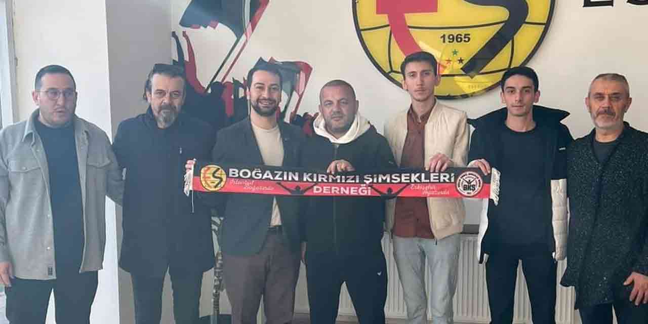 Şimşeklere destekler sürüyor