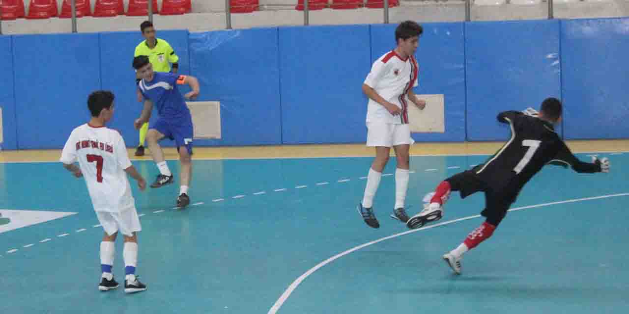 Okullar Futsal’da B Gençler sahnede