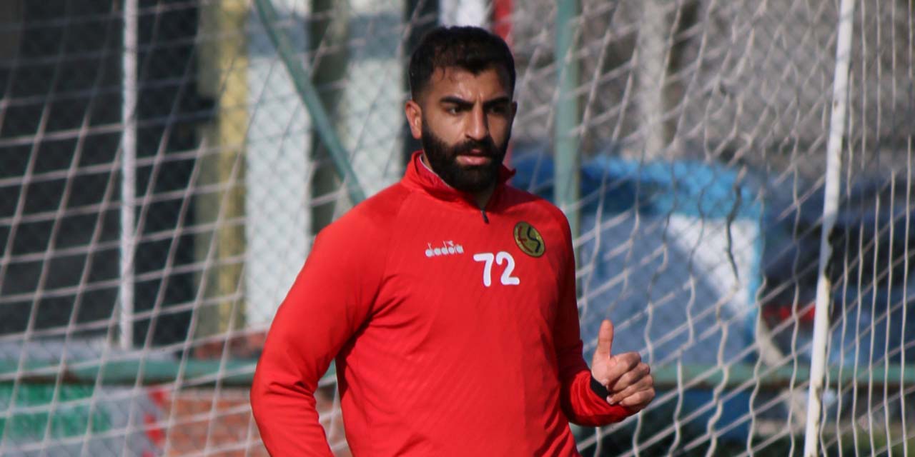 Beytullah Çamurlu: Hak eden oynar. Son kararı hocamız verir