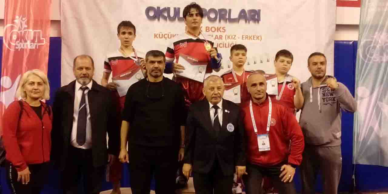 Kick Boks’ta madalya gururu