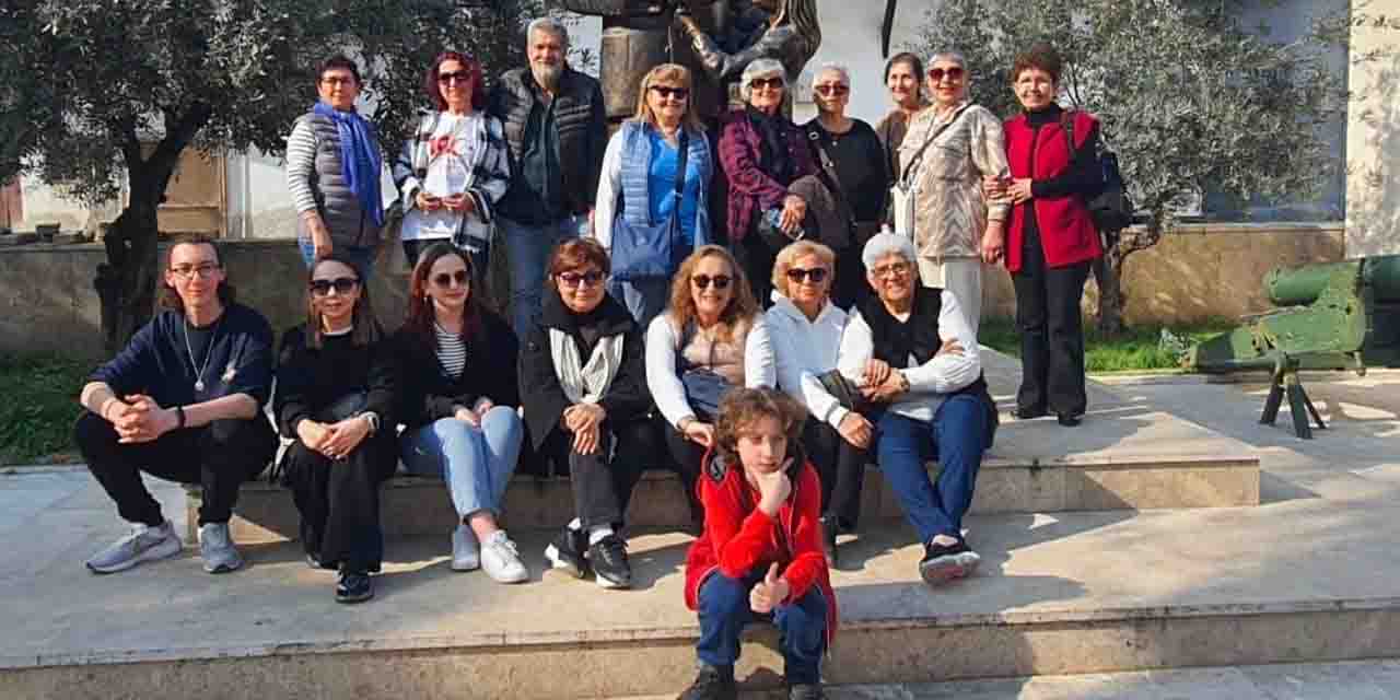 Eskişehirli vakıf gönüllülerinden Mudanya ve Tirilye'ye gezi