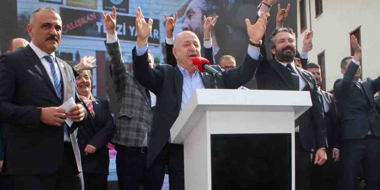 Zafer Partisi Genel Başkanı Ümit Özdağ Eskişehir'de