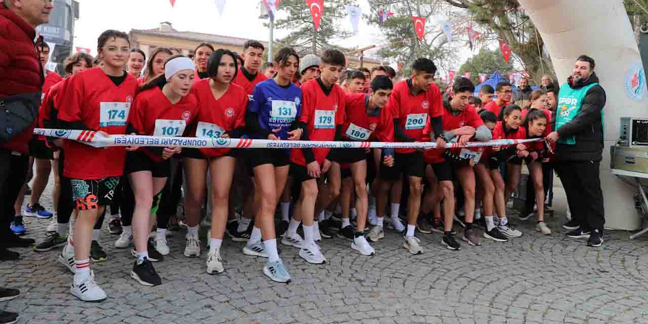 Eskişehir'de 500 atletten dev koşu