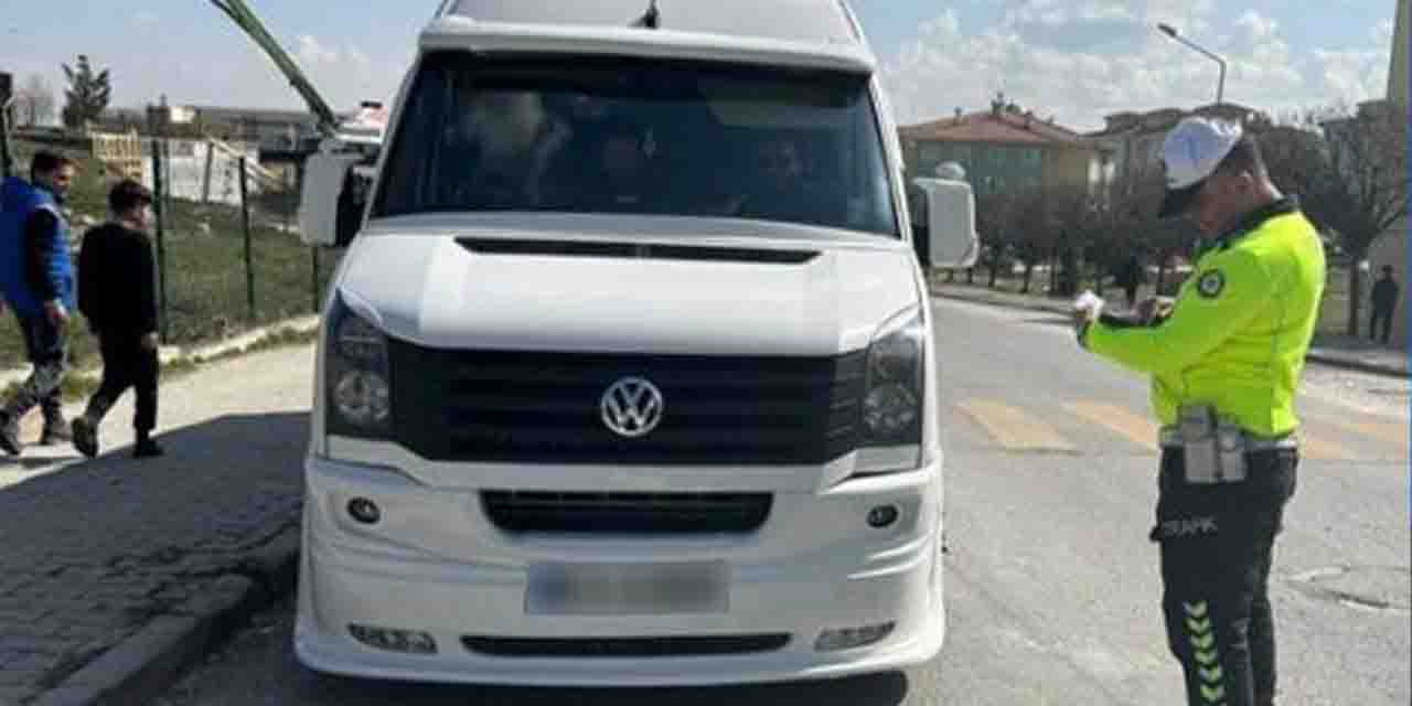 Eskişehir’de polis ekiplerinden okul servislerine denetim