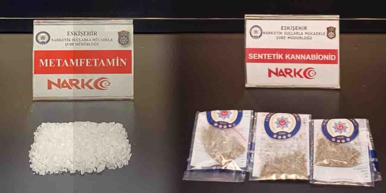 Eskişehir'de zehir tacirleri yakayı ele verdi