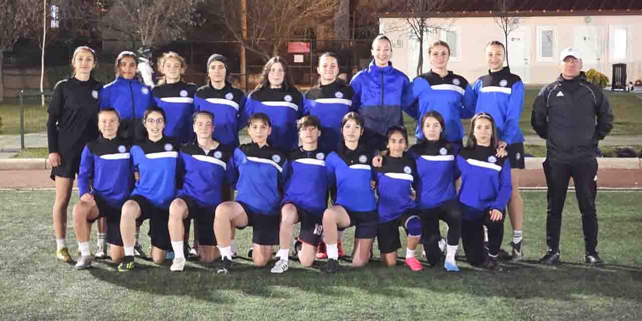 Büyükşehir Belediyesi Kadın Futbol takımı ikinci perdeyi açıyor