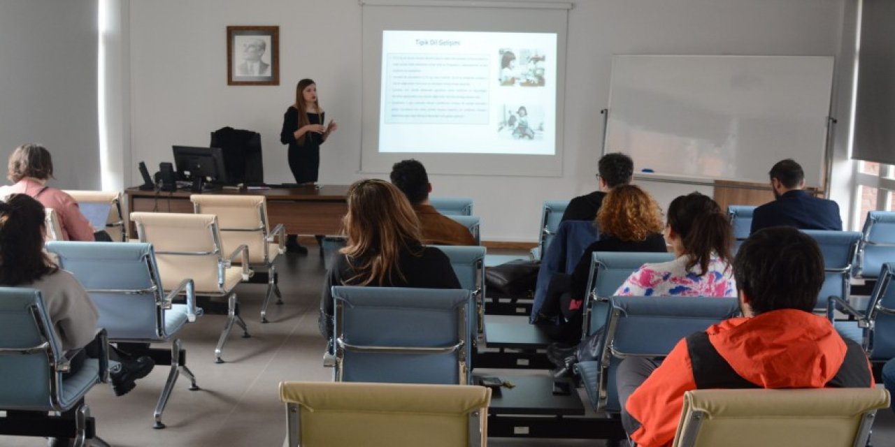 DİLKOM tarafından düzenlenen seminerler devam ediyor