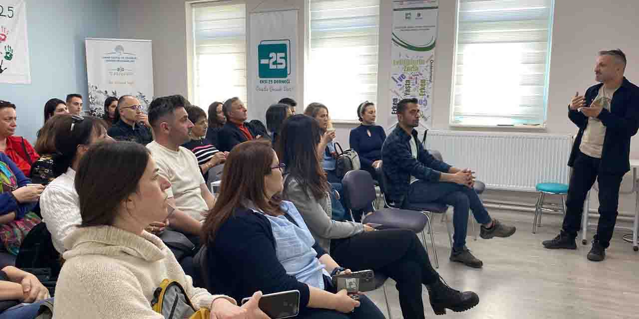 Çocuk yaşta evliliklerin önüne geçmek için çalışıyorlar