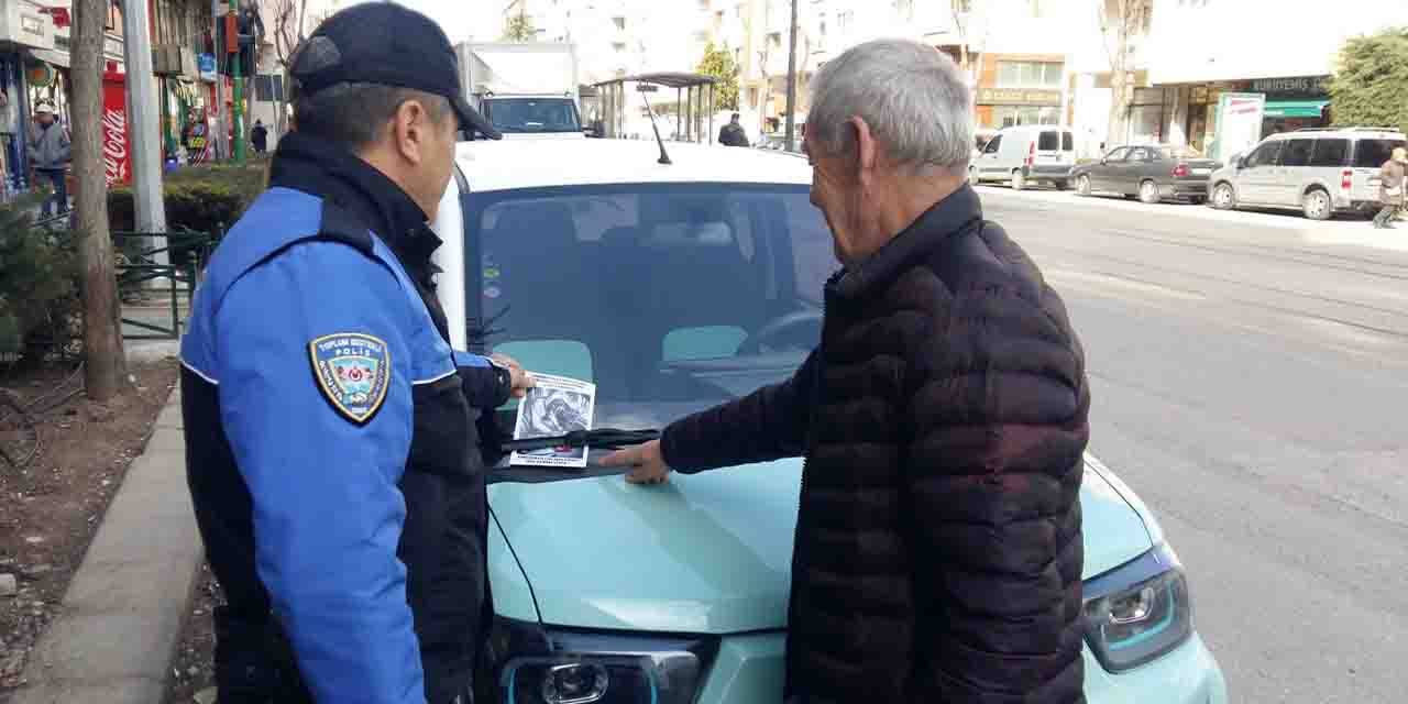 Eskişehir'de polis vatandaşları hırsızlara karşı bilgilendirdi