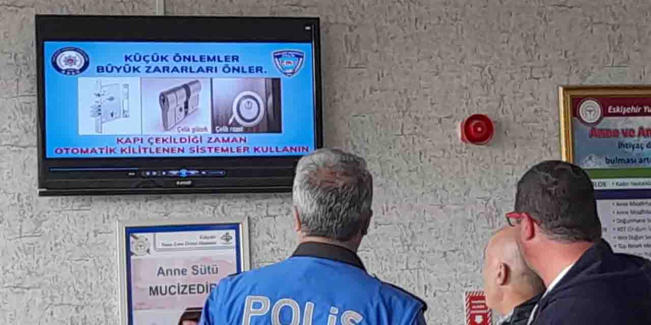 Eskişehir'de polisinden ledli uyarı