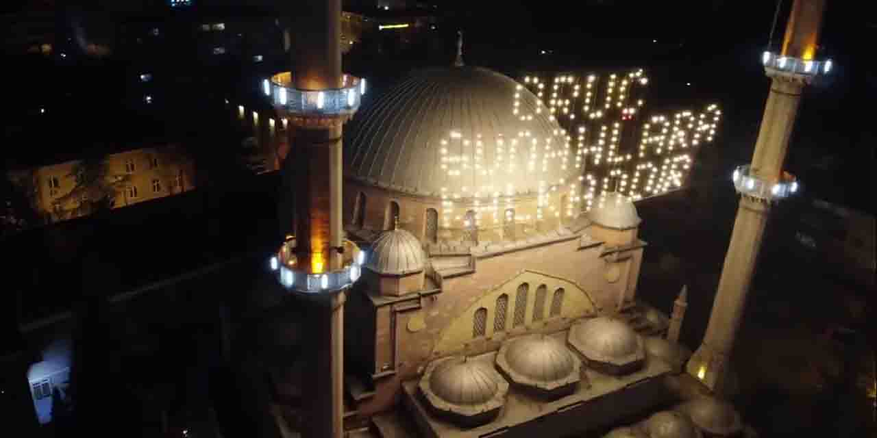 Kadir Gecesi'nde tanıtılan Reşadiye Camii beğeni topladı