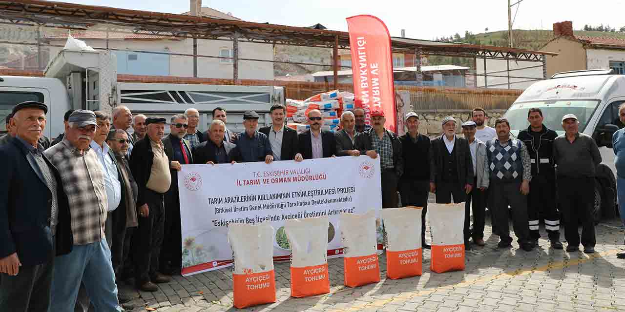 Eskişehir'de üreticiye 8 bin kilogram tohumluk desteği