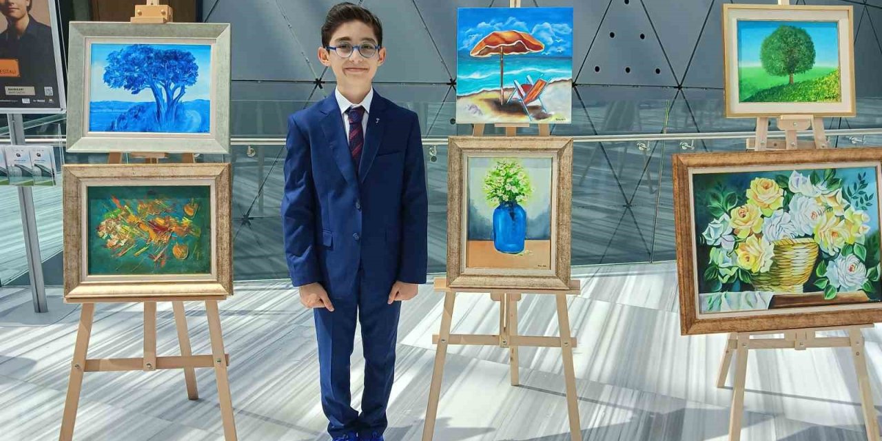 12 yaşındaki ressam kendi resim sergisini açtı