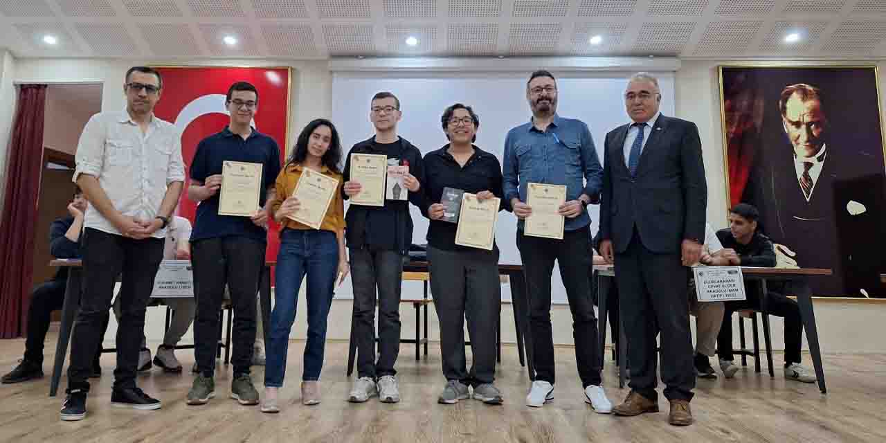 Eskişehir'de Millî Kültür Bilgi Yarışmasında kıyasıya rekabet